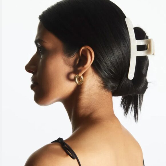 NWT COS Pearl-Effect Hair Clip Ivory Black Two Tone - Picture 1 of 6
